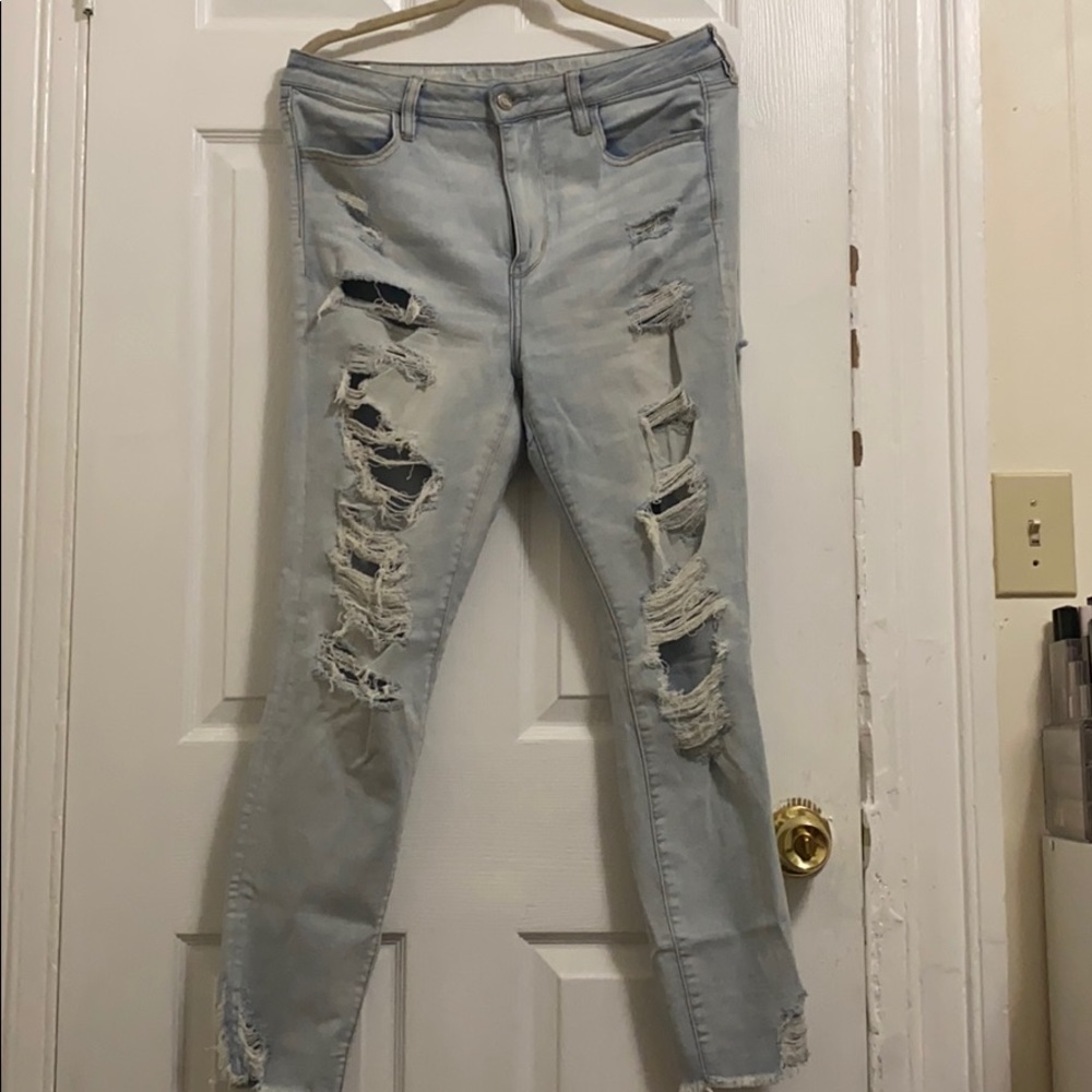 American Eagle washed out distressed Jeans